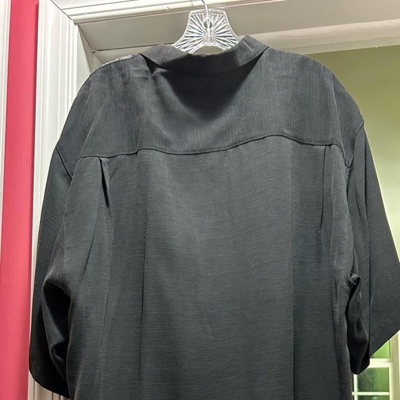 TOMMY BAHAMA - Picture 3 of 3